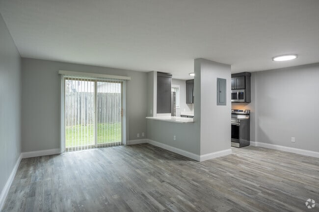 2BD, 1 BA - 950SF