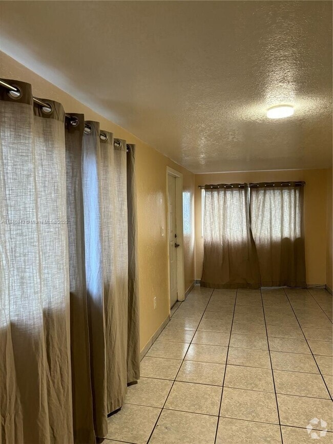 Building Photo - 6570 W 5th Pl Unit 1 Rental