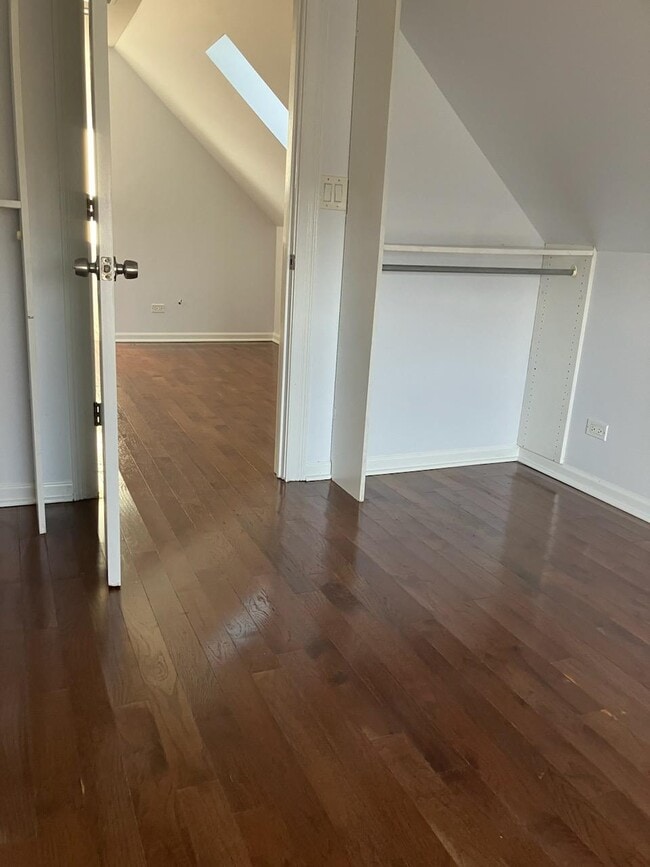 Photo - 2714 S Sacramento Ave Unit 3