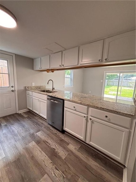 Photo - 4640 Fairfield St