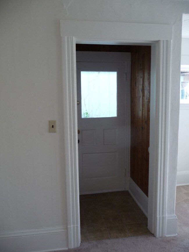 Charming 1+ Bedroom Duplex with Yard (Leschi) House House Rental in