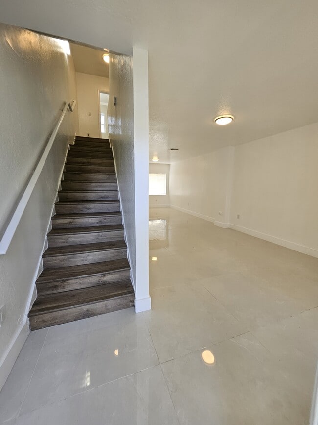 450 NW 84th St