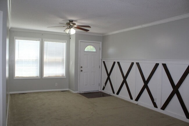 Photo - 110 Fisher Dr