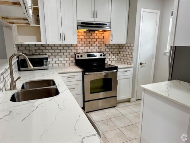 Building Photo - 45 Abbey Rd Rental