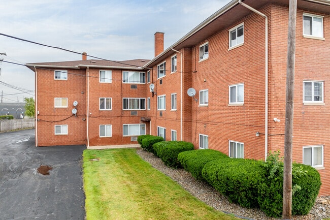 Stoneybrook Apartments