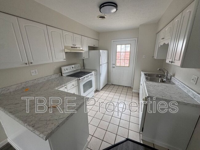 Photo - 700 Jefferson St