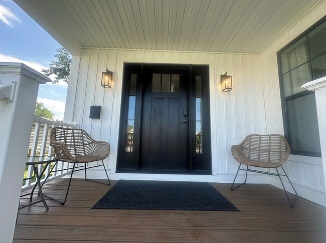 Photo - 161 West Ave