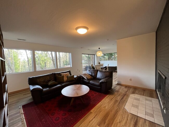 Photo - 3950 96th Ave SE Unidad North Mercer Hideaway