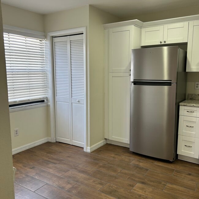 Photo - 12702 Raeburn Way