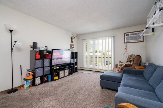 Photo - Seven Pines Apartments