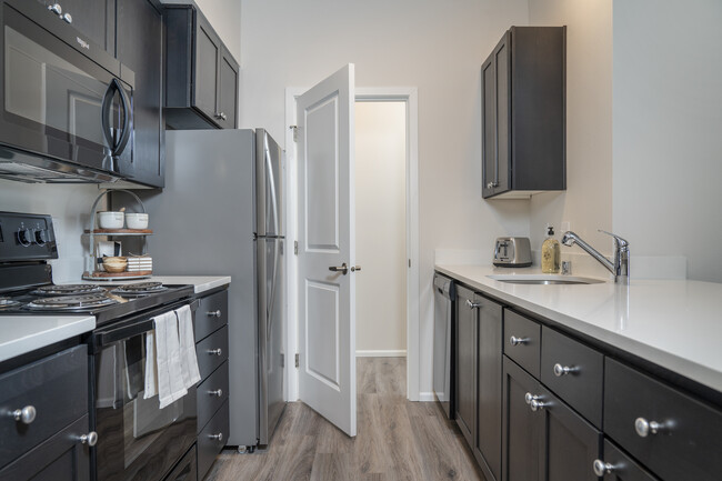 Model Kitchen - 1500 Orchard Apartments