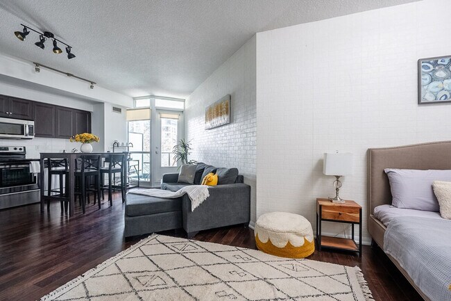 Photo - 628 Fleet St Unit ID1345951P