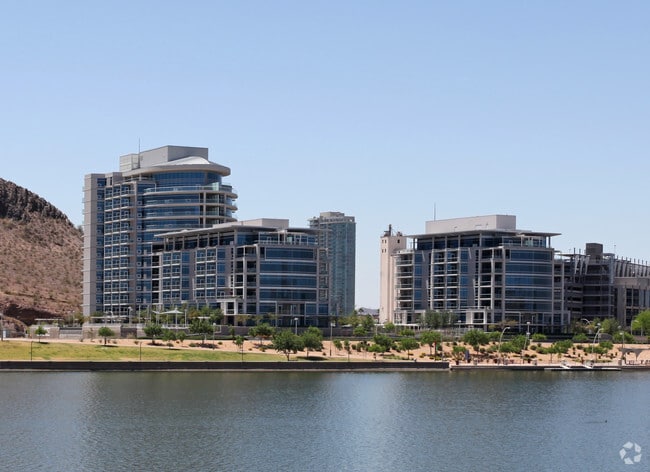 Primary Photo - Bridgeview