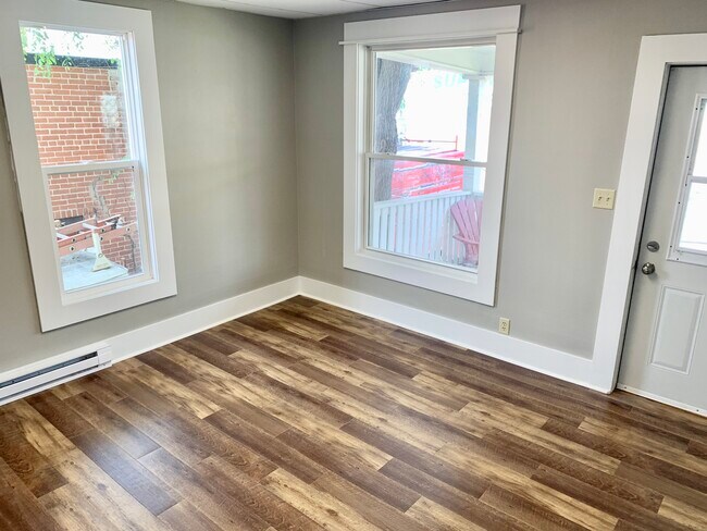 Photo - 507 Wisconsin St Unit 507 Wisconsin St. #1