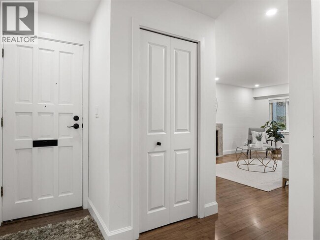 1253 Plateau Dr