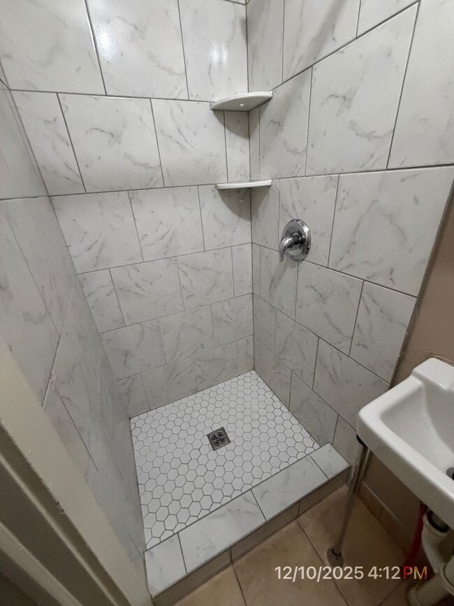 Photo - 2409 S Calhoun St Unit Apt 1