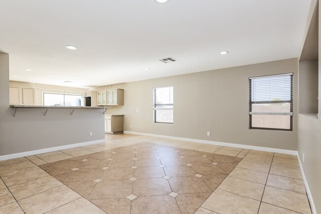 Photo - 11545 W Scotts Dr