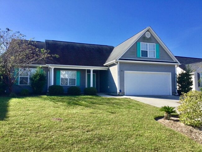 Building Photo - 642 Hillside Dr