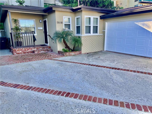 Photo - 5518 Riviera Way