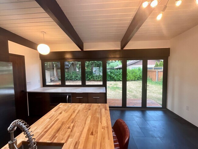 Photo - Beautiful 3 Bedroom Home in Renton!