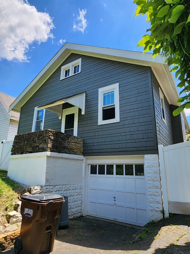 Photo - 103 Joyce Ave