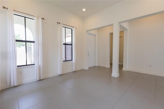 Photo - Northwest 82nd Drive, Pembroke Pines, FL 3...