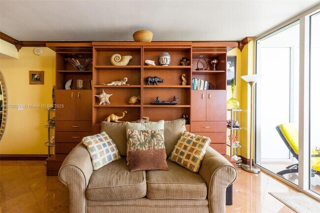 Photo - 1830 S Ocean Dr Unidad 4712