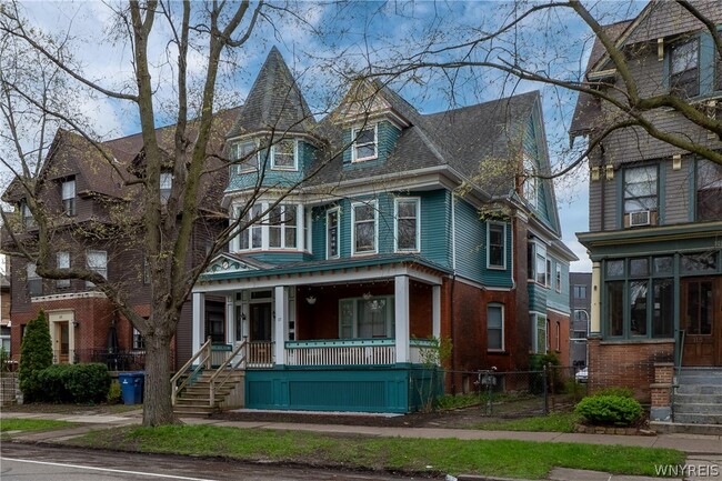 Building Photo - 117 Bidwell Pkwy