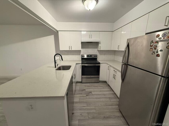 Photo - 57-14 Xenia St Unit 3