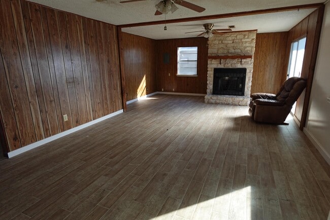 Photo - 801 Mildred Ave