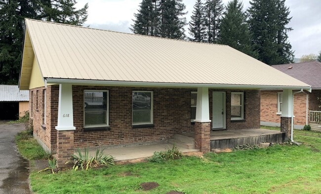 Building Photo - 3 Bedroom in Morton Rental