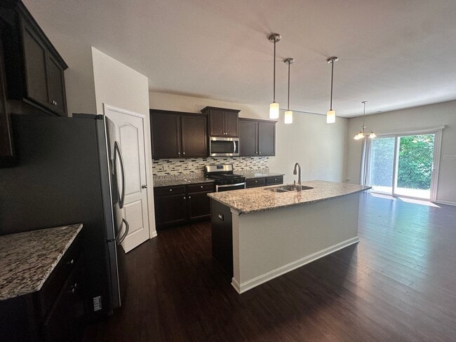 11812 Beacon Ct
