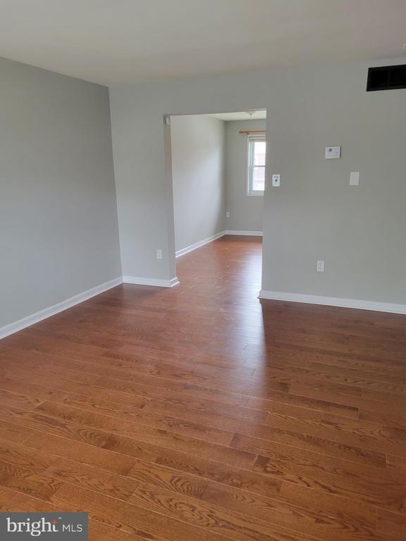 Photo - 630 Kingston Rd