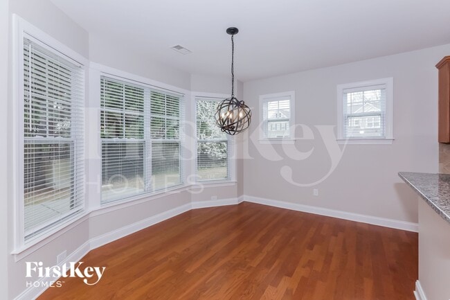 Photo - 1014 Fleming Ln