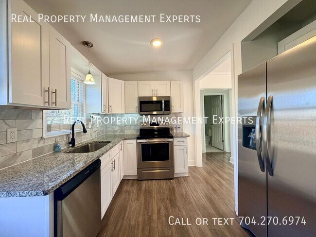 Photo - 903 Michigan St