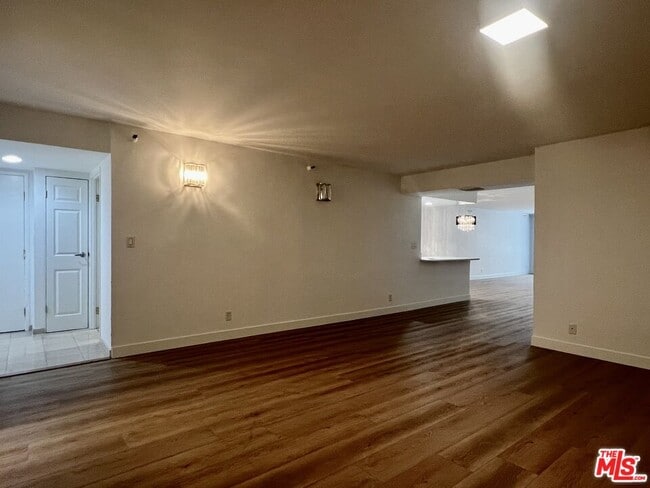 Photo - 10390 Wilshire Blvd Unit 402