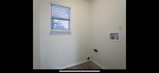Photo - 619 Sandalwood Dr