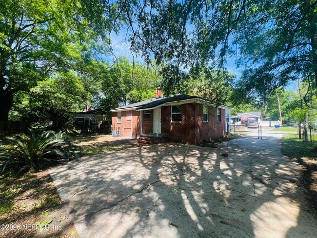 Photo - 3354 Mabry Terrace