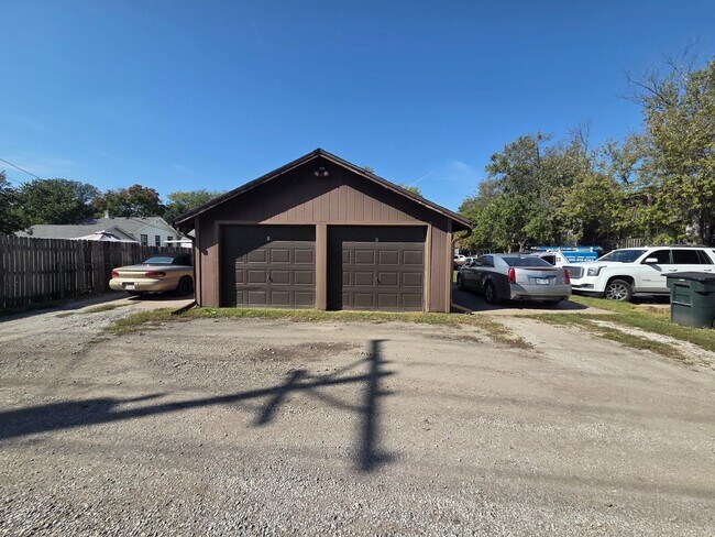 Photo - 2438 S 10th St Unit 2438 S 10th St #4