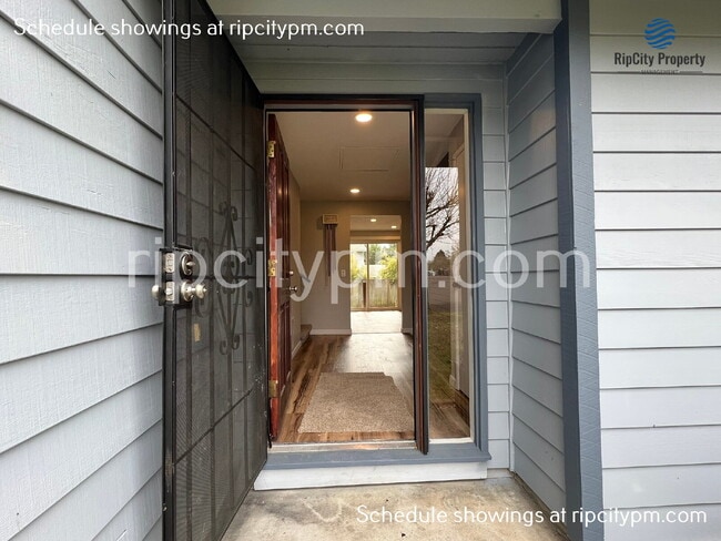 Photo - 12250 SW Indian Hill Ln
