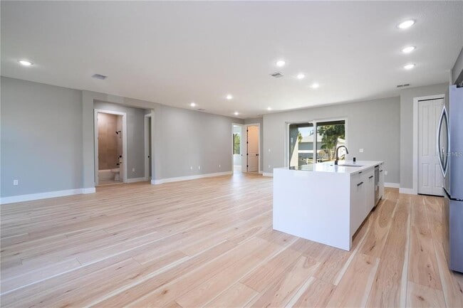 Photo - 49 Santa Fe St