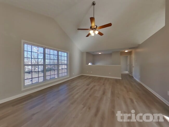 Photo - 125 Shenandoah Dr