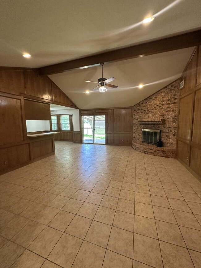 Photo - 1003 Allison St