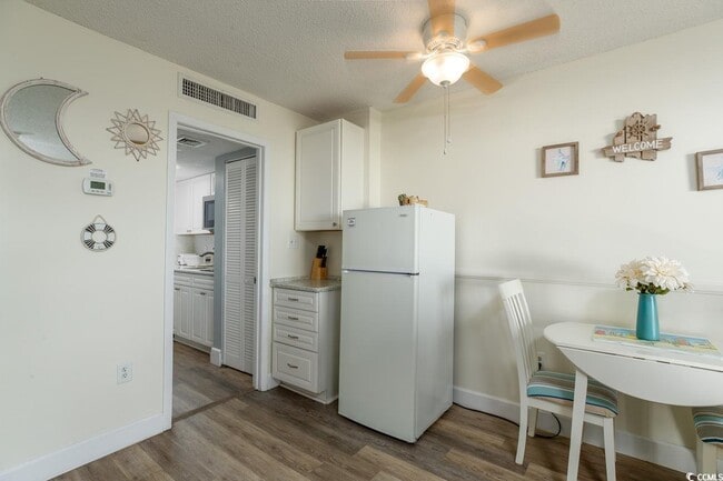 Photo - 201 75th Ave N