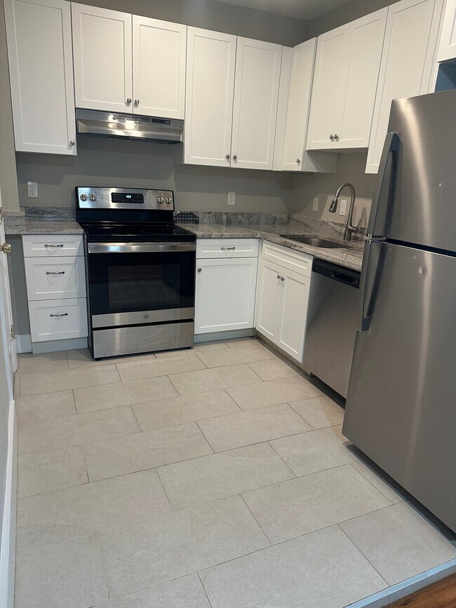 Building Photo - 7 Greenville St Unit 3