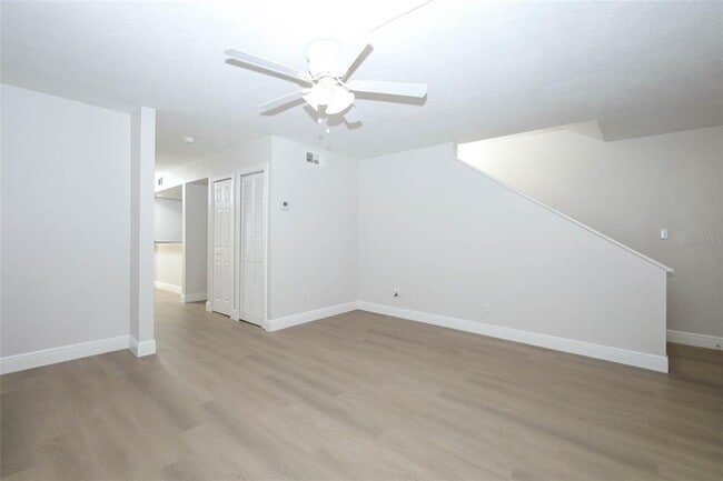 Photo - 4029 Henley Rd Unidad 1705