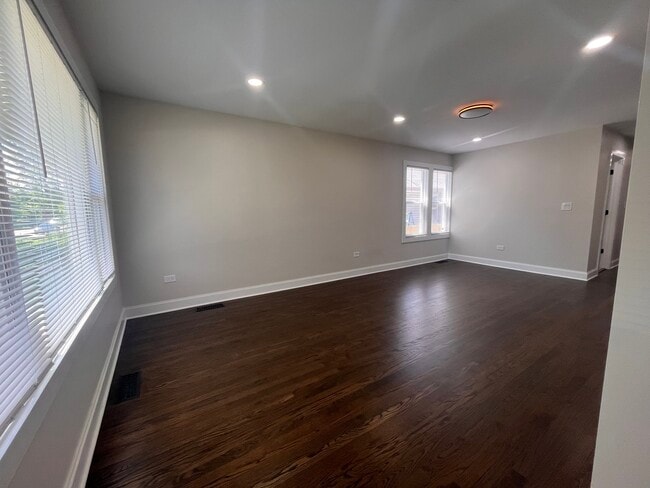 Photo - 15116 Marshfield Ave