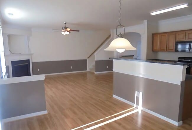 Photo - 2033 Cliffvale Dr