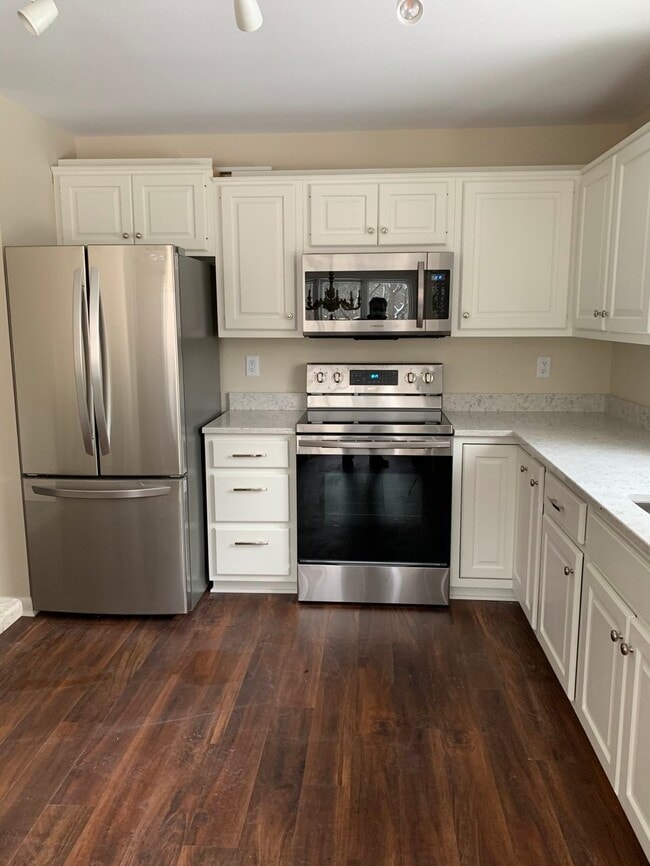 D Unit kitchen