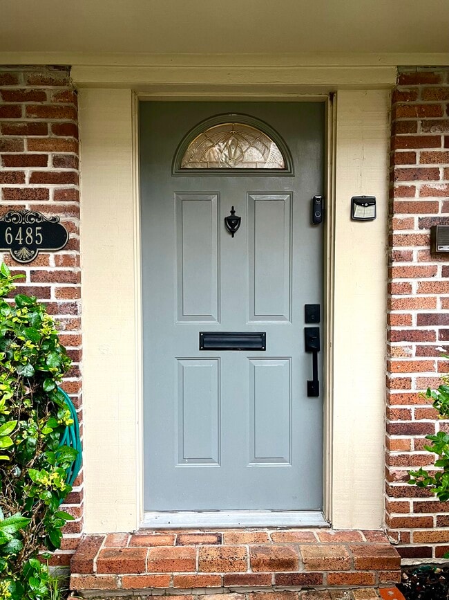 Photo - 6485 Burgoyne Rd